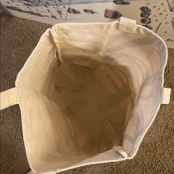 New York Print Tote Bag - Black and Cream - Picture 3 of 5